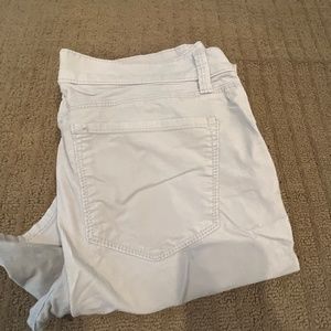 Ann Taylor size 6 corduroy pant